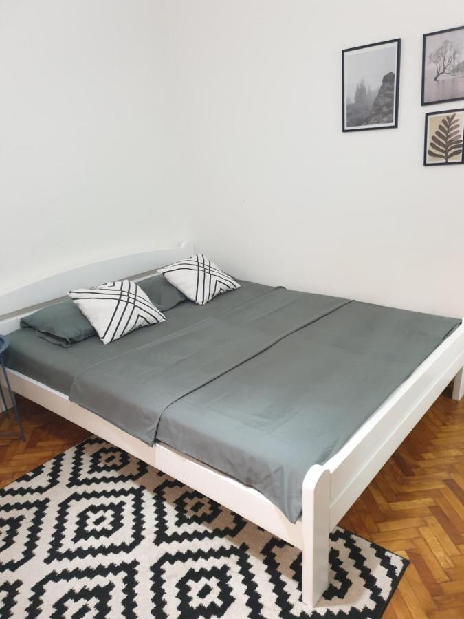 Apartman Park Jagodina-Studio U Centru Grada Free Parking Exterior foto